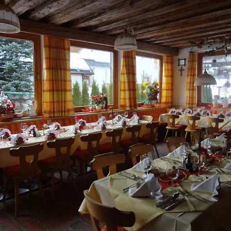 Nina & Alpenrose בית הארחה גשניץ