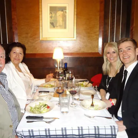 Nina & Alpenrose בית הארחה