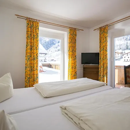 בית הארחה Nina & Alpenrose גשניץ