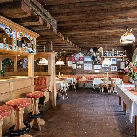 Nina & Alpenrose Pensión Gschnitz