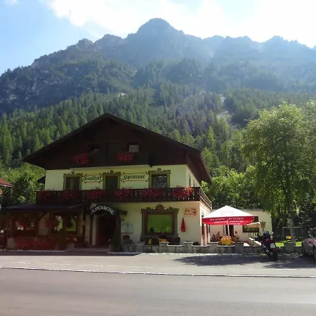 Nina & Alpenrose Pensjonat Gschnitz