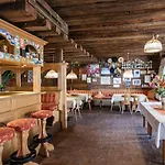 Nina & Alpenrose 招待所 格施尼茨